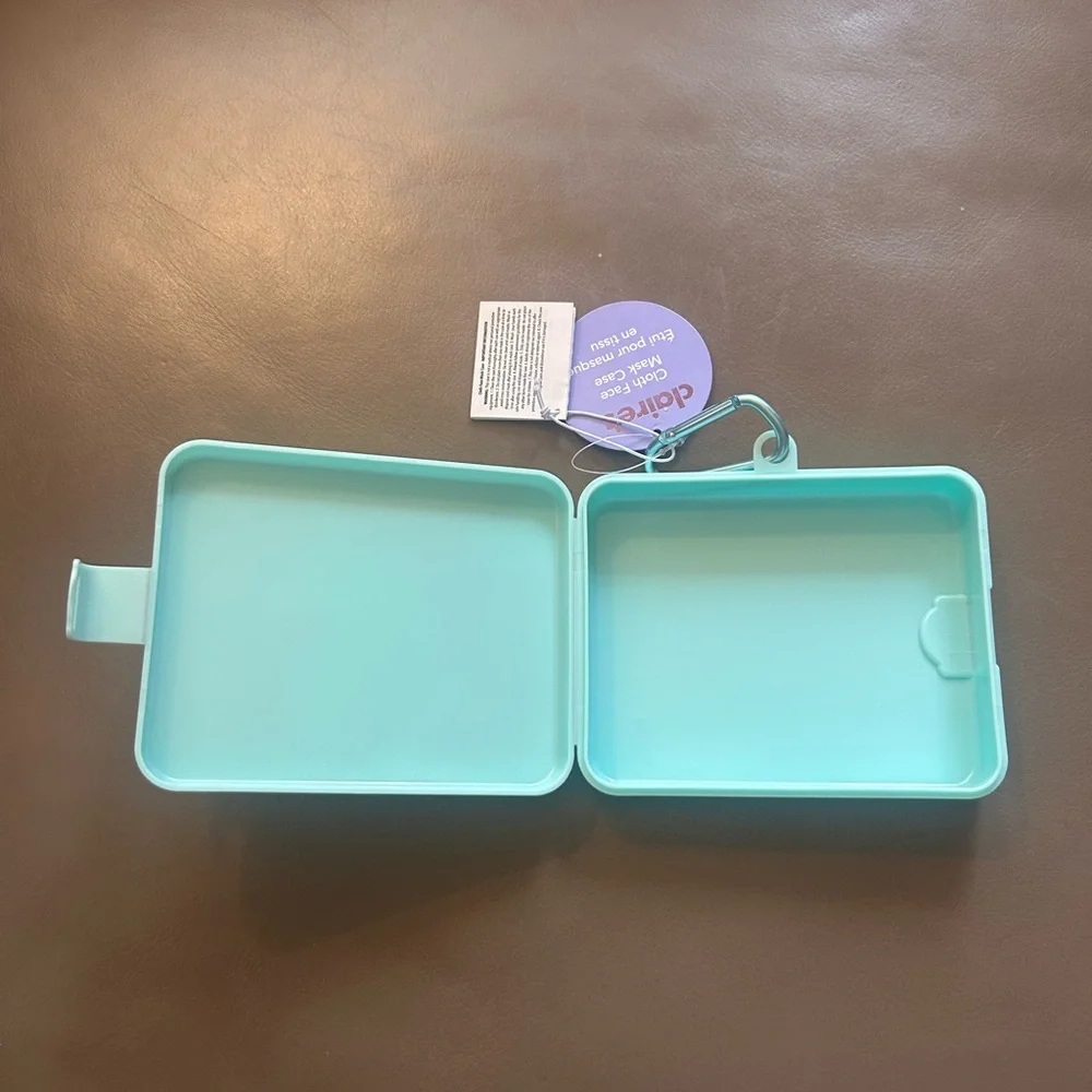 Claire's Aqua Unicorn🦄Face Mask Case